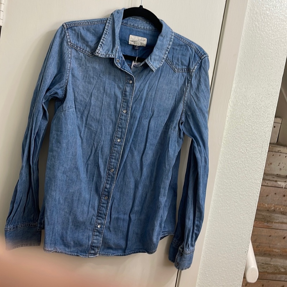 Jean button up shirt with snap buttons